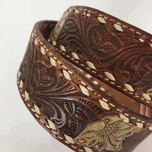 Vintage Made In The USA Brown Tooled Leather Belt Western Floral Distressed - Picture 2 of 10